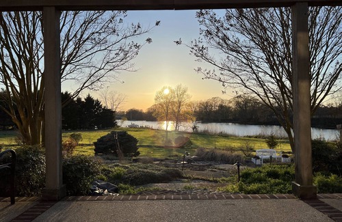 Queenstown House | Waterfront Retreat with a New in ground pool! The Eastern Shore at it's best!