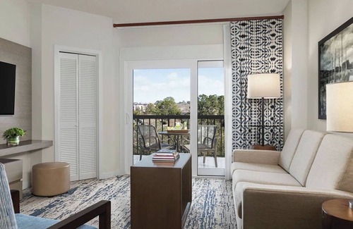 Palmetto Dunes Resort | Waterfront Shelter Cove Harbour Point + Amenities