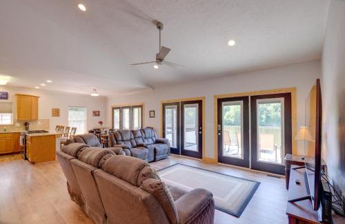 Goodview House | Waterfront Smith Mountain Lake Home with Boat Dock!