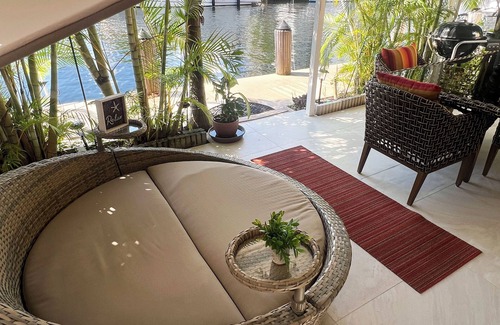 Eastern Shores House | Waterfront Townhome in Exclusive Eastern Shores – Relax & Unwind