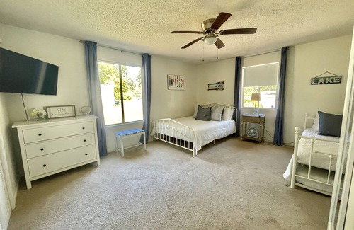 Chapin House | Waterfront w/Private Dock, Sunsets, Fire pit, Kayaks, Floats, Fishing on cove