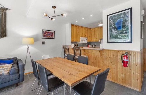 Carnelian Woods Condo | Waterman's Retreat - Easy 2 Block Walk to the Beach