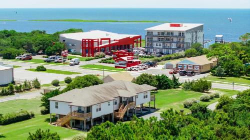 Waves Apartment | Watermen's Cabana 1C - 3-Bed, 2-Bath Apartment - Walk To BEACH Access & PET Friendly!
