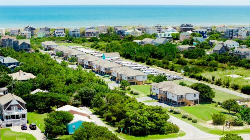 Waves Apartment | Watermen's Cabana 1C - 3-Bed, 2-Bath Apartment - Walk To BEACH Access & PET Friendly!