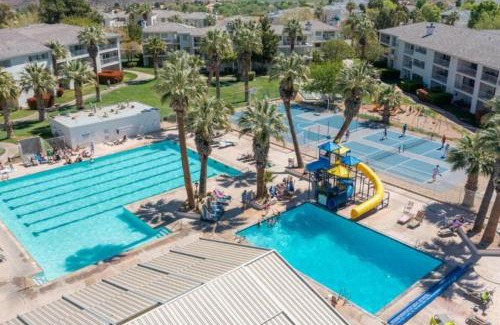 St. George Apartment | Waterpark Resort - 3 Beds 2 Bath