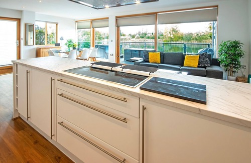 South Cerney House | Waters Edge 04, Waterside Lodge (P)