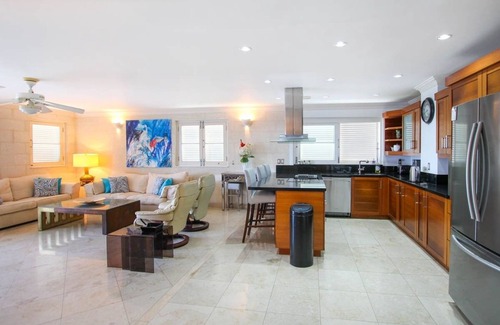 Old Trees Bay Apartment | Waterside 306 2 Apts