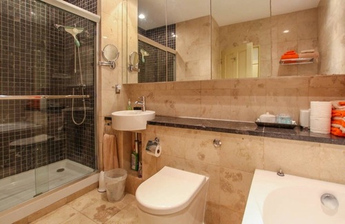 Old Trees Bay Apartment | Waterside 306 2 Apts