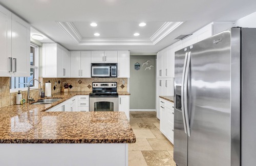 Crooked Creek House | Waterside Villa - 4BD/2BA with a heated pool