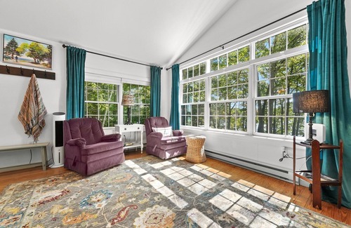 Le Roy Cottage | Waterview 2-bedroom cabin on Sunrise Lake in Le Roy with lake and WiFi access.