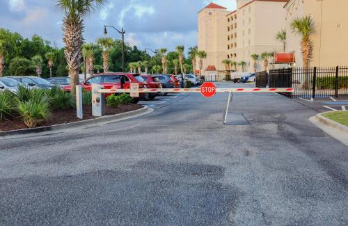 North Myrtle Beach Apartment | Waterway Suite! 1050sqft, Ground Floor, Huge Pool!