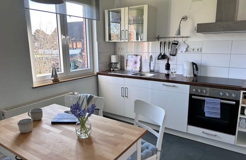 Nordseebad Burhave Apartment | Wattkante Burhave, Apartment Hans & Grete (upper floor): 62 sqm, near the beach