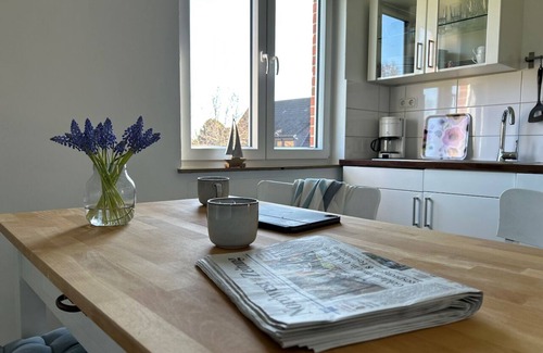 Nordseebad Burhave Apartment | Wattkante Burhave, Apartment Hans & Grete (upper floor): 62 sqm, near the beach