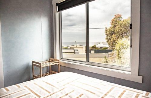 Scamander House | Wave Side Cottage Scamander Sleeps 5