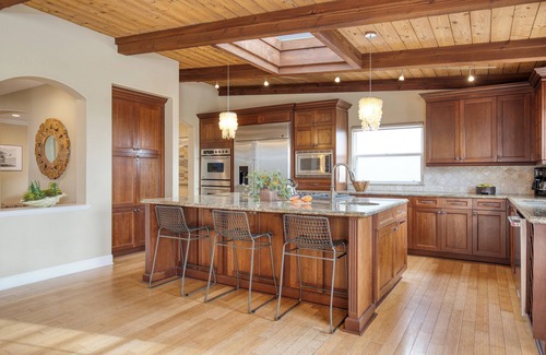 Solana Beach House | Wavebreak by AvantStay | Close to Beaches/Surfing
