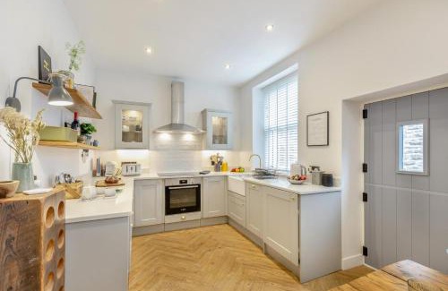 Carperby House | Wayside
