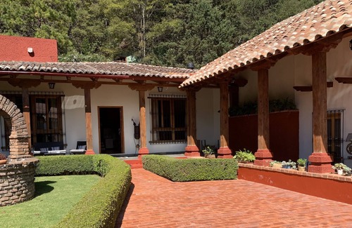 San Cristobal de las Casas Villa | We include airport transfers, driver, cook, housekeeper, security guard, & alarm