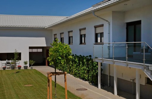 Illmitz House | Weingut und Gästehaus Salzl Martin