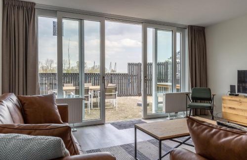 Offingawier Apartment | Welcome in - Appartement - Paviljoenwei 4 - Sneek 'Havenzicht'