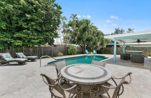 Central Naples House | Welcome to Bolero Oasis - In the heart if Naples - Close to Beaches and Restaurants