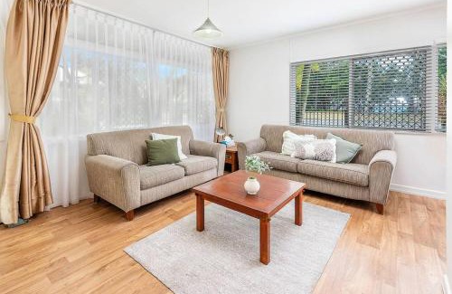 Scarness Apartment | Welcome to Coconut Palms Unit 8