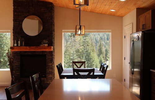 Hayden View Estates House | Welcome to Doe Run! 3-bedroom 2-bathroom lake house.