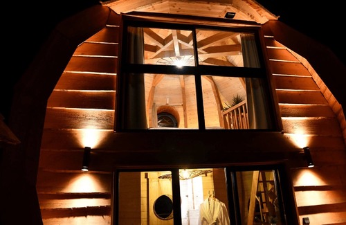 La Cote-Saint-Andre House | Welcome to Domaine des étoiles Unusual accommodations