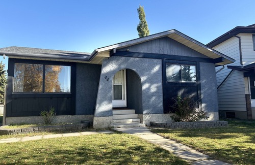 Calgary House | Welcome to Falcon Escape