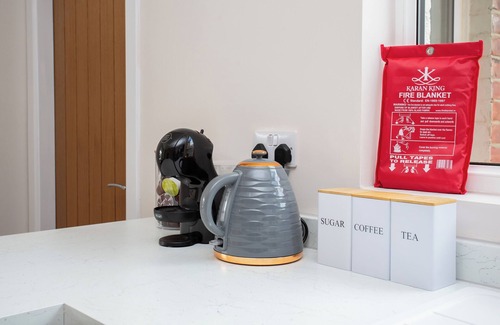 Blyth House | Welcome to Haughton Terrace, a spacious and stylish home in Blyth, perfect for families or groups of up to 9 guests. Enjoy modern comforts, 5 cozy bedrooms, 2 bathrooms, and easy access to the coast and local amenities.