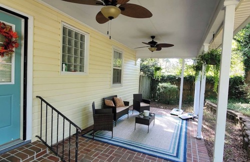 Columbus House | Welcome to Hilltop Cottage!