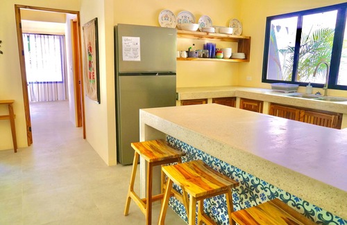 Samara House | Welcome to Jingle Jangle Jungle - steps to town and 3 incredible beaches