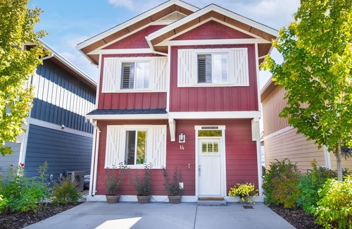 Central Okanagan Cottage | Welcome to OK Cottage @ Stunning Boucherie Beach
