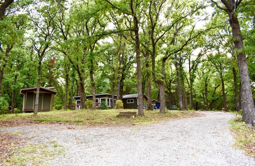 Pottsboro Cabin | Welcome to our Cozy Cabin Getaway by Lake Texoma!