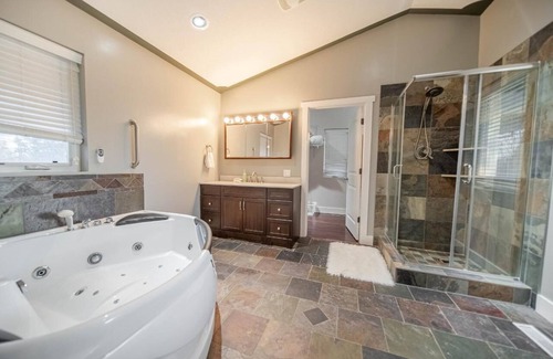 East Kootenay House | Welcome to our Mountain Home, a private getaway.