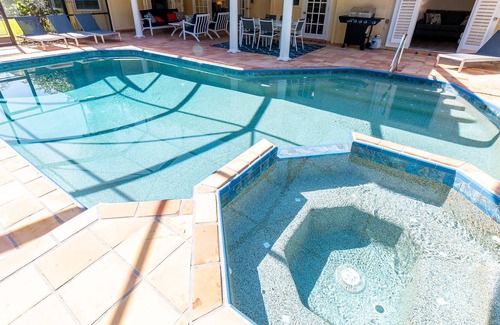 Bay Isle House | Welcome to Our Siesta Sunshine