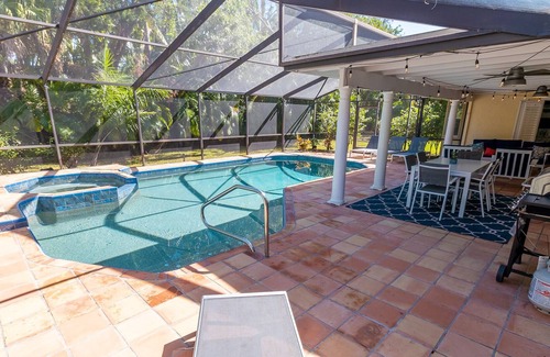 Bay Isle House | Welcome to Our Siesta Sunshine