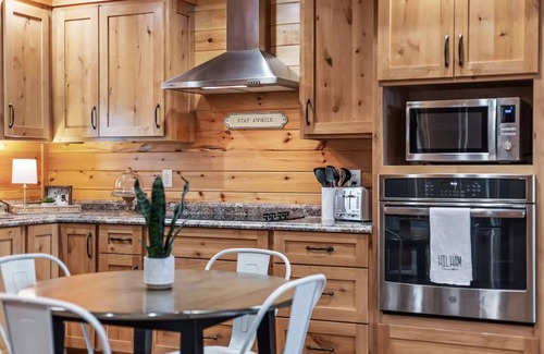 Hilham House | Welcome to Paradise @ The Pointe where the views are absolutely breathtaking.
