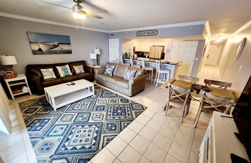 Panama City Beach Resort | Welcome to Sunset View!nMinutes to Pier Park.nRight on the beach!