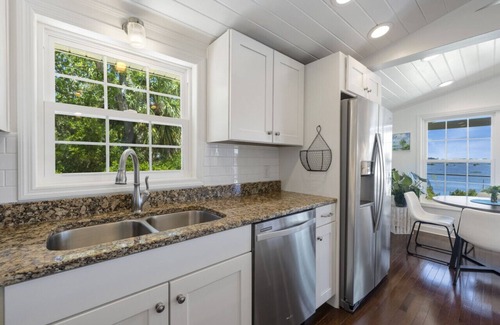 Cedar Key House | Welcome to Sunrise Cottage Stilt House: A Serene Waterfront Retreat