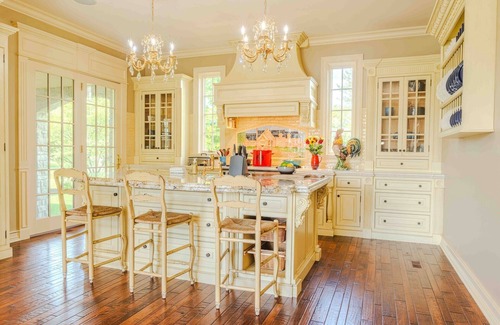 Valparaiso House | Welcome to The Chateau at Pepper Creek- Luxury Estate Retreat