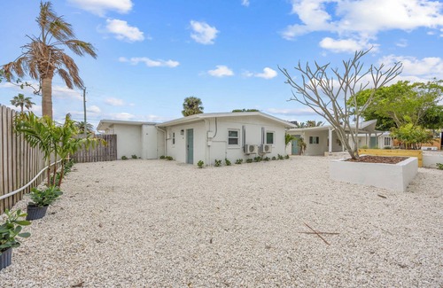 Cocoa Beach Apartment | Welcome to The Drift – Your Laid-Back Beach Escape in Cocoa Beach!