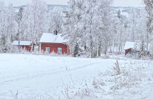 Vemhan House | Welcome to this cozy accommodation in the mountains.