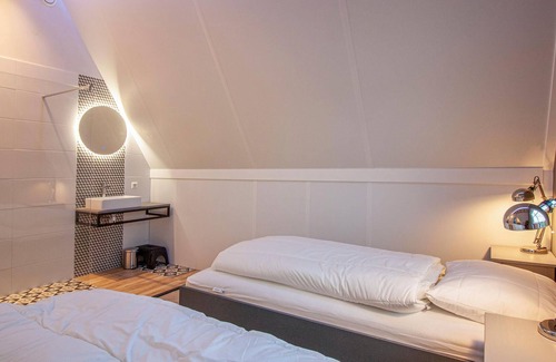 Stavoren House | Welcome to this vacation home near Stavoren, which leaves nothing to be desired for a vacation with