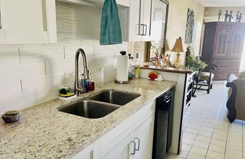 Estate Salt River Condo | Welcome to Turtle's Nest of Gentle Winds Condominiums! 2 bedrooms, 2 baths! Pool and beach access!