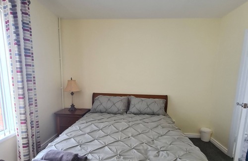 Lurgan House | Welcome to your fabulous home away from home ideal for contractors and visitors