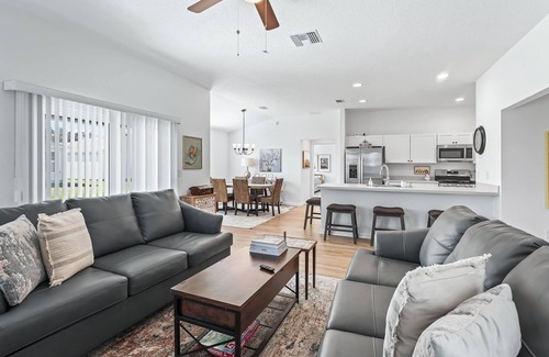 Okahumpka House | Welcome to Your Tranquil Retreat in the Village of Lake Denham!