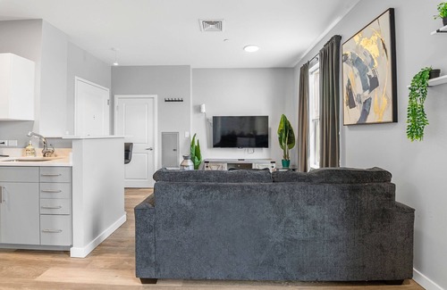 Everett Apartment | Welcoming 1BR Near Encore Boston 8068