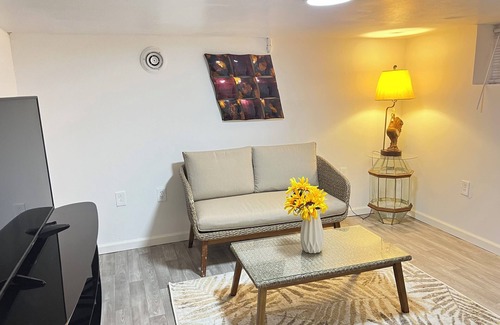 Vestal House | Welcoming 2-bedrooms cute house in Vestal.