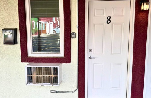 West Colorado Springs Apartment | Welcoming studio with AC in marvelous Colorado Springs