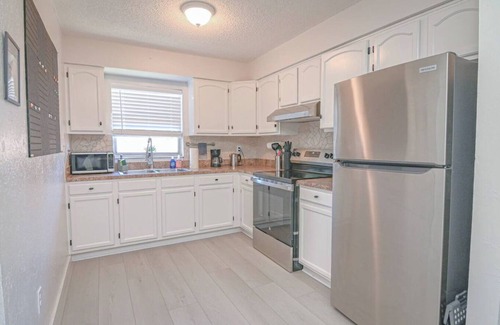 North Hyde Park House | Welcoming The Bayside Retreat Tampa Unit B - 2 bedrooms 1 bathroom